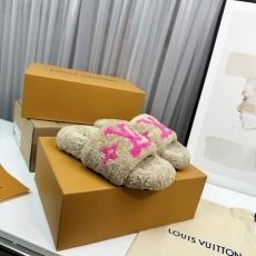 Louis Vuitton Slippers